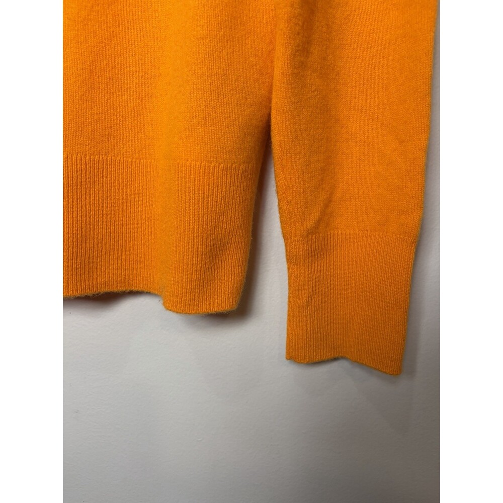 J. Crew Cashmere Classic Fit crewneck sweater Size Medium Orange Soft Classic - Picture 2 of 7